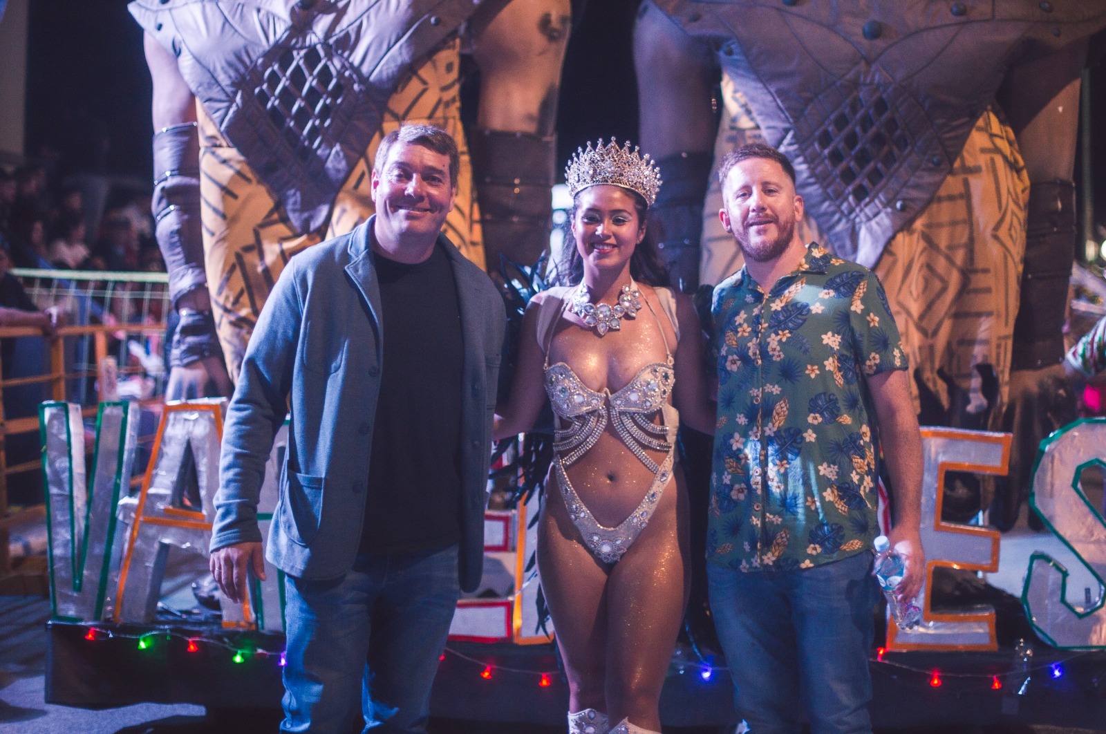 Biss acompañó el cierre de los Carnavales de Dolavon y celebró el primer y segundo puesto para dos comparsas de Rawson