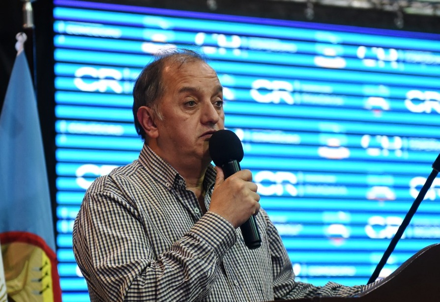 Carlos Linares: “Vamos a acompañar a aquellos compañeros que decidieron jugar dentro de la estructura partidaria”