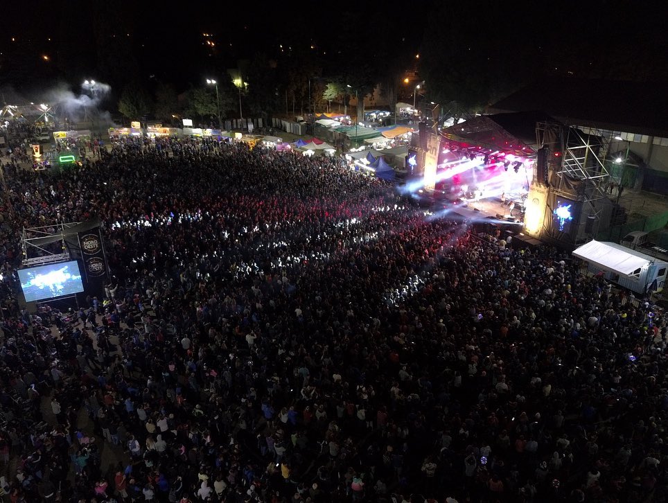 Fiesta Nacional del Lúpulo de El Bolsón: Más de 35.000 personas disfrutaron de la primera jornada