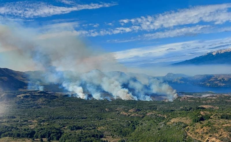 Chubut: El Gobierno continúa trabajando para combatir el incendio en cercanías del Parque Nacional “Los Alerces”