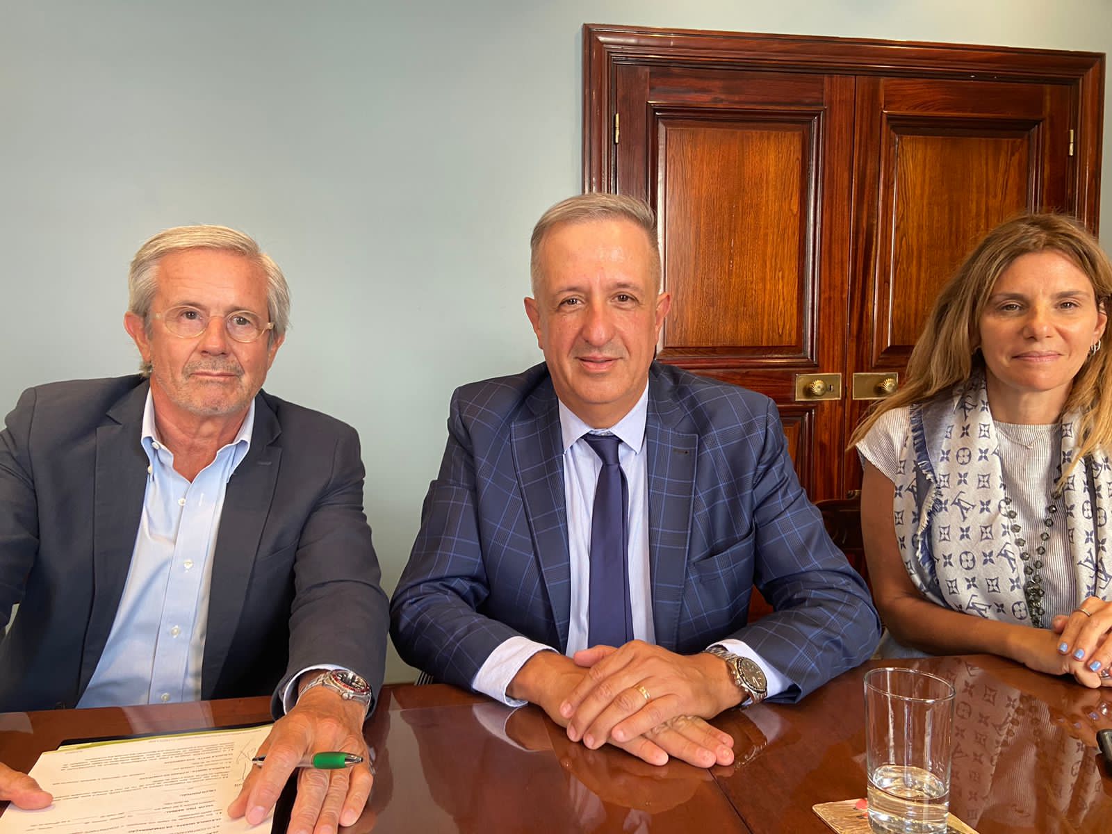 Chubut: El Gobierno firmó un acuerdo de leasing por más de $ 500 millones y sumará 72 patrulleros para la Policía y Seguridad Vial y tres nuevos camiones volcadores