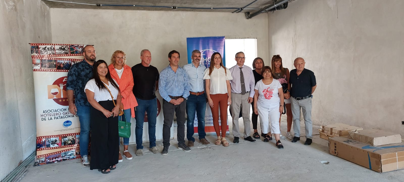 Luque visitó la obra de la sede de la Asociación Empresaria Hotelero Gastronómica de la Patagonia Central