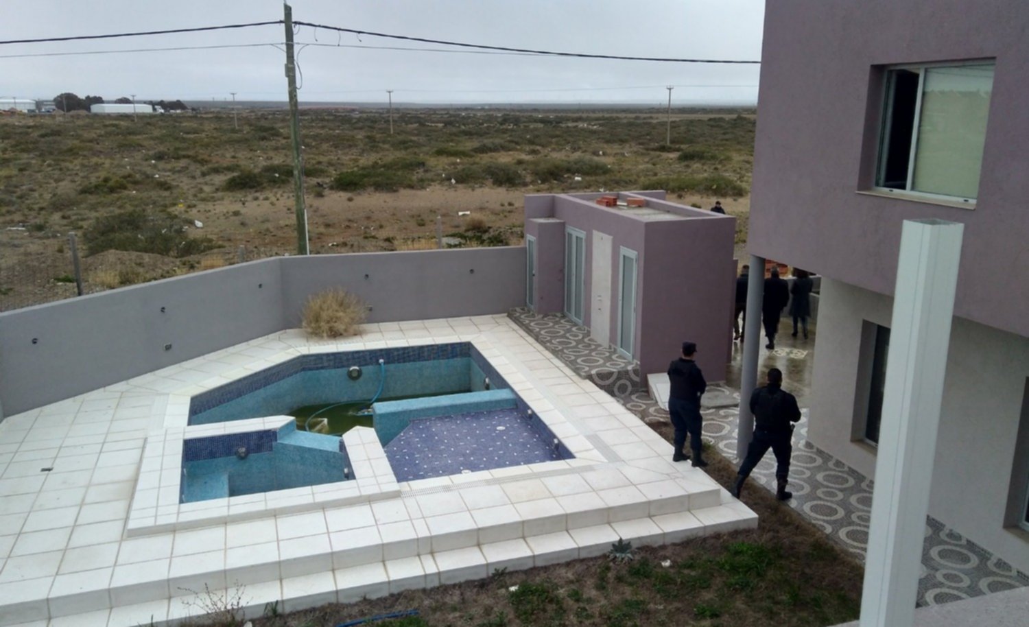 Bienes de la corrupción en Chubut: Hoy comienzan clases de pileta adaptada en la excasa de Diego Correa