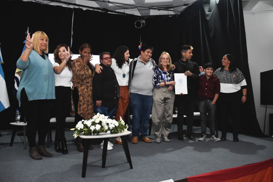 Santa Cruz reglamentó la ley Integral de Reconocimiento y Reparación de los Derechos de las personas trans