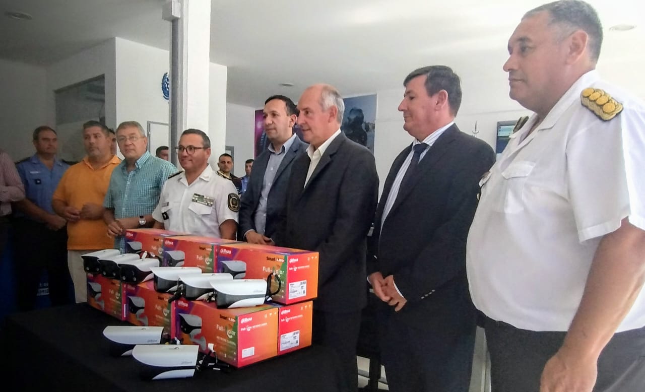 El Ministerio de Seguridad continúa con el plan de fortalecimiento del sistema de videovigilancia en Trelew