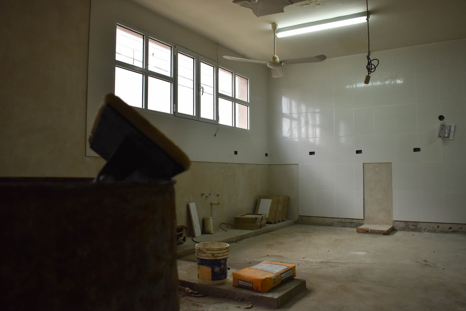 Refaccionan dos salas del Hospital Santa Teresita de Rawson
