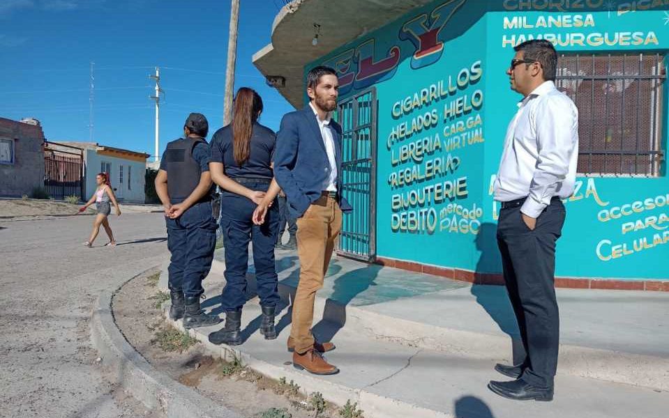 Puerto Madryn: El fiscal Alex Williams abrió la investigación contra 12 comerciantes por el robo de energía