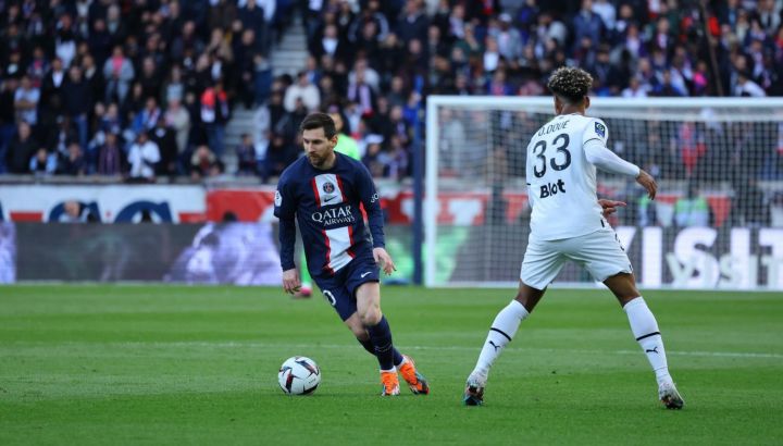 PSG cayó ante Rennes de local en un hostil Parque de los Príncipes que silbó a Messi