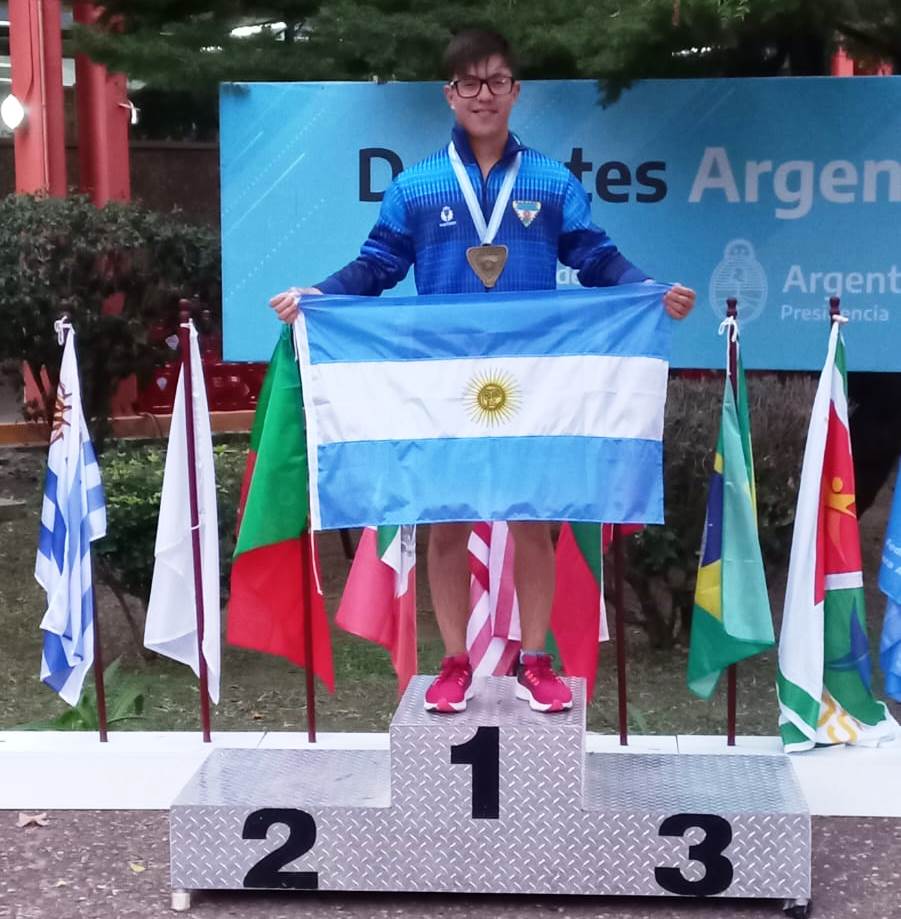 Orgullo trelewense: Tobías Mario obtuvo tres medallas en el torneo “Americano Tri21” para Atletas con Síndrome de Down