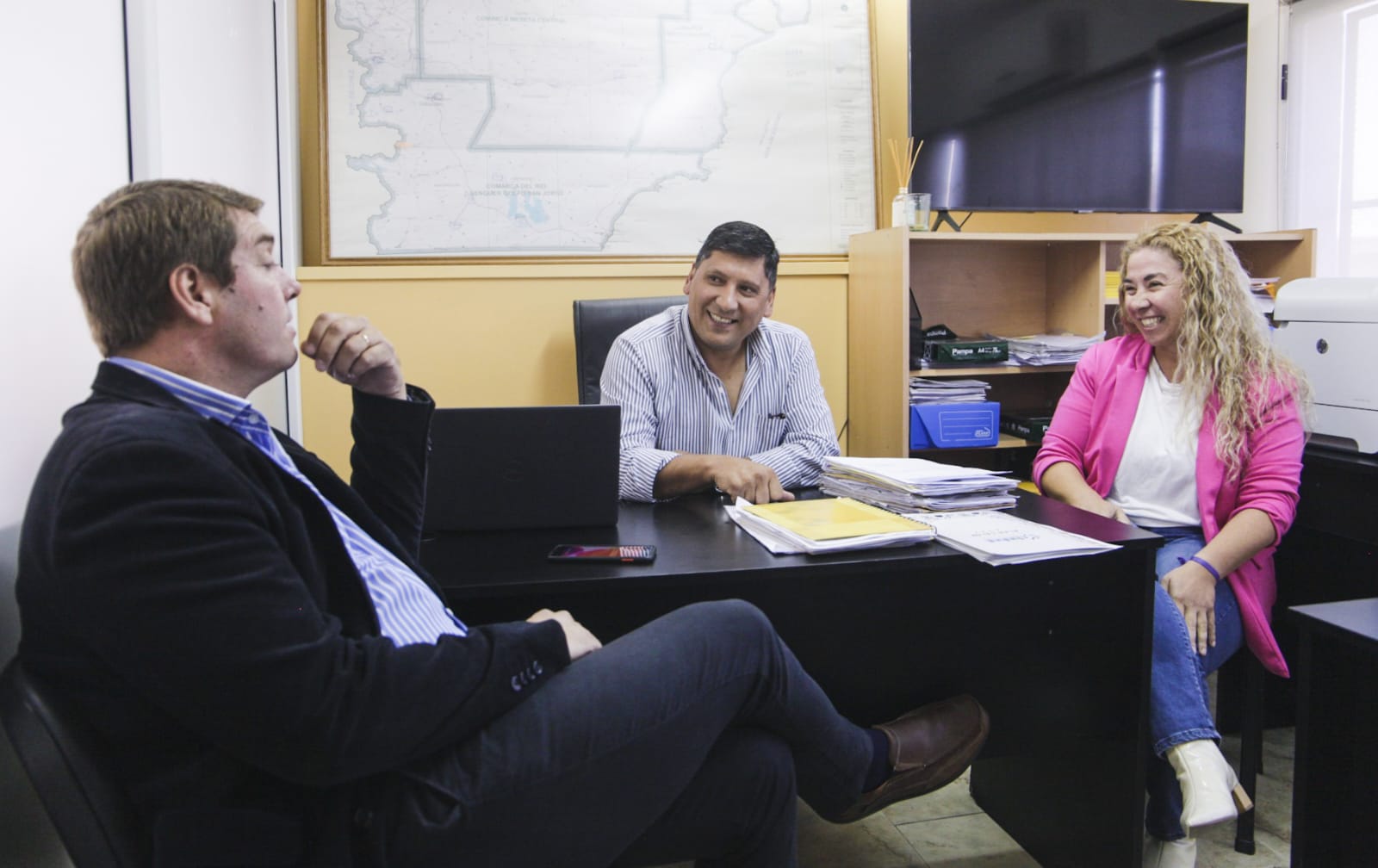 Biss y Cendra se reunieron con el ministro de Desarrollo Social de Provincia para proyectar trabajos en conjunto