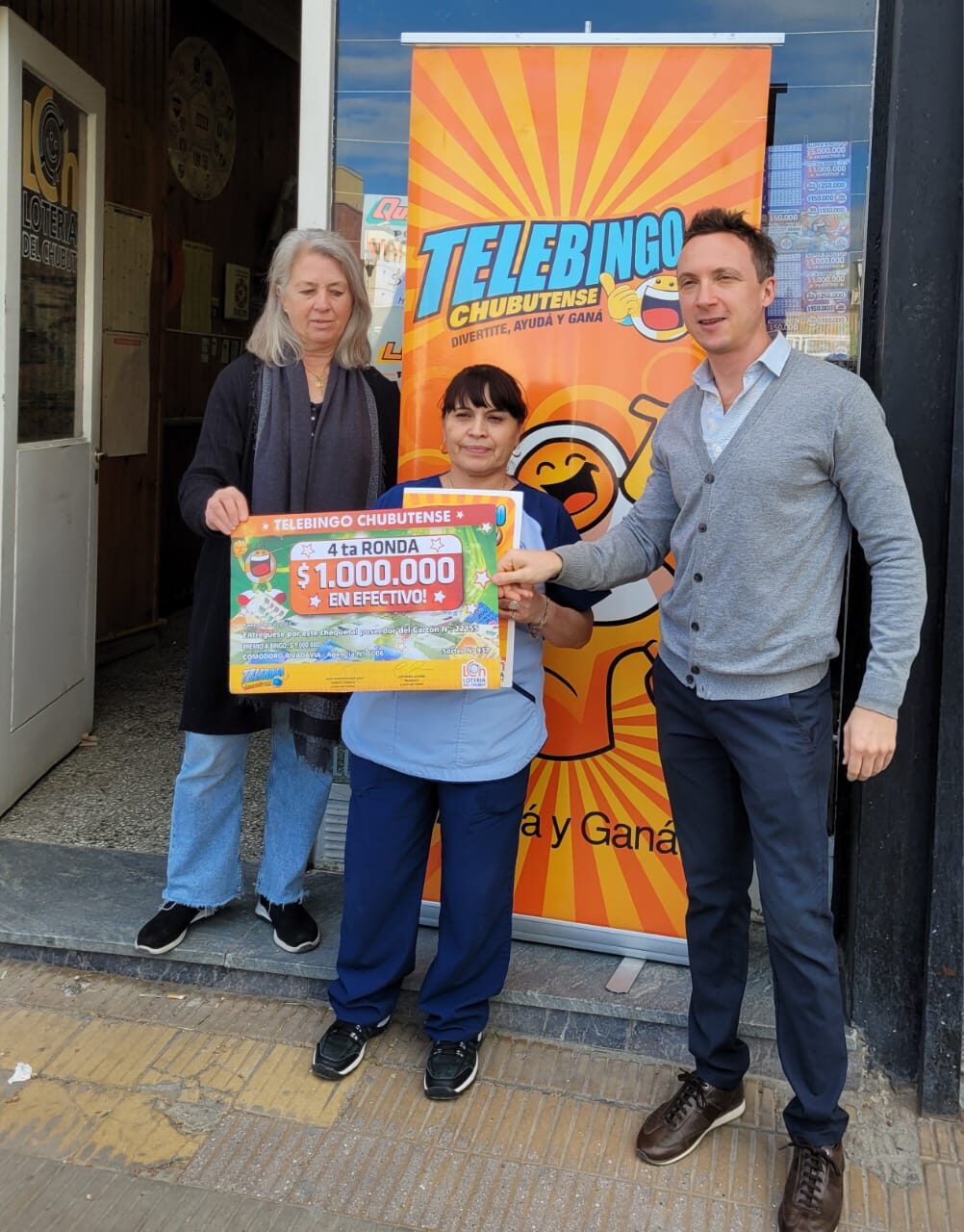 Lotería del Chubut entregó un premio de un millón de pesos a vecina de Comodoro Rivadavia