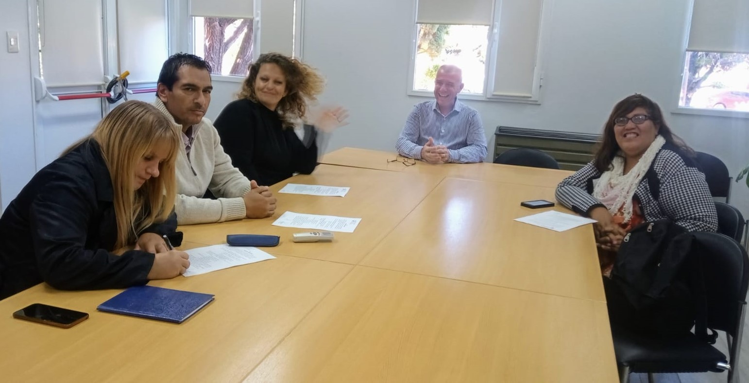 La Municipalidad de Gaiman acordó con los gremios los aumentos salariales para el primer semestre