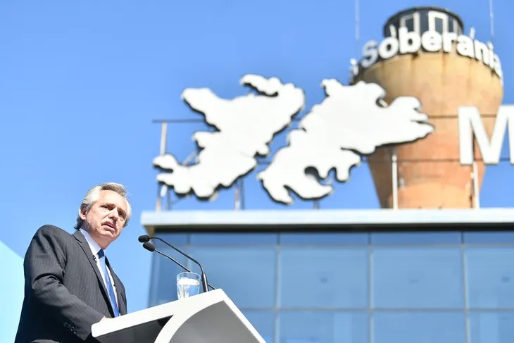 Alberto Fernández renovó el reclamo de soberanía y dijo: “Somos Argentina, el pueblo de Malvinas”