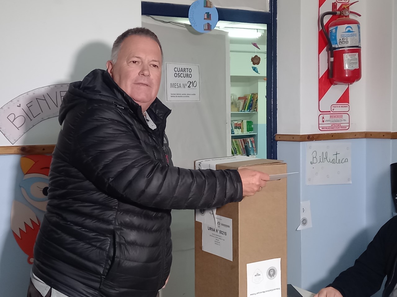 Asciutto votó, dijo que ir a sufragar “consolida la democracia” y pidió “tener un Concejo de puertas abiertas”