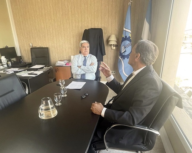 Mac Karthy se reunió con Miquelarena para acordar un trabajo conjunto desde la intendencia