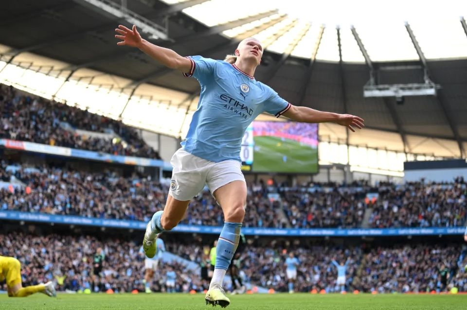 Real Madrid se ilusiona con Haaland para reemplazar a Benzema en el 2024