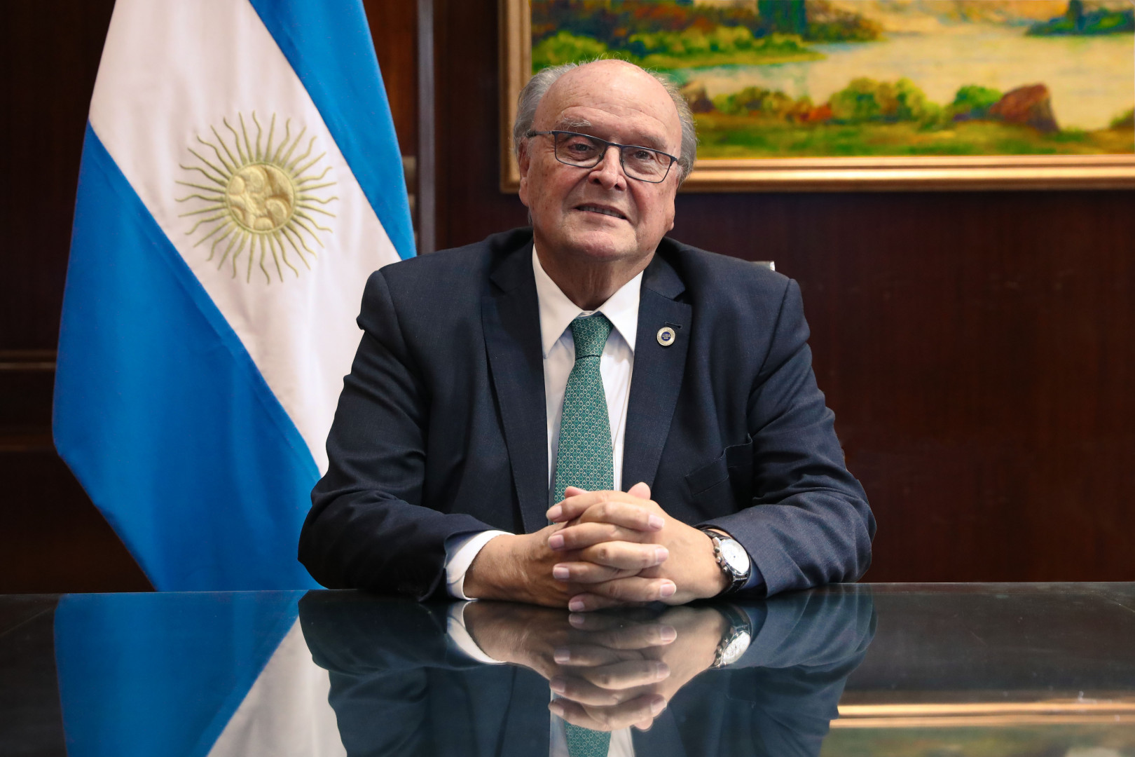 De Mendiguren destacó el nivel de empleo y calificó como una “asignatura pendiente” el salario