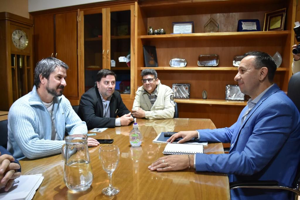 Maderna recibió a Merino para dar inicio a la transición y prometió que “no tomarán ninguna decisión en forma unilateral” durante estos casi ocho meses