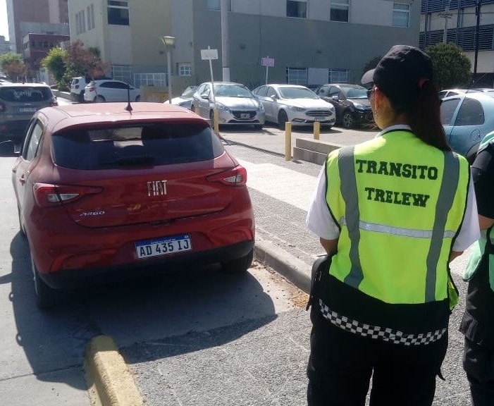 Trelew comenzará a aplicar el retiro de las licencias de conducir a quienes cometan faltas graves