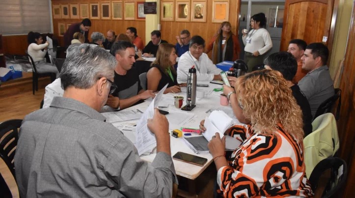 Finalizó el escrutinio definitivo de Trelew: Merino ganó la intendencia con 18.689 votos y duplicó al segundo que fue Coliñir con 9.297 sufragios