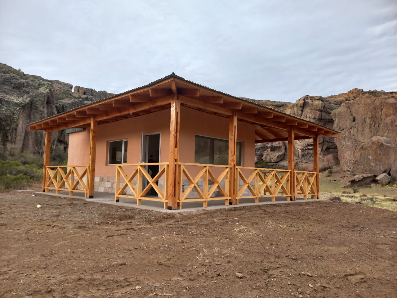 Infraestructura turística: Provincia ultima detalles en las obras de Piedra Parada