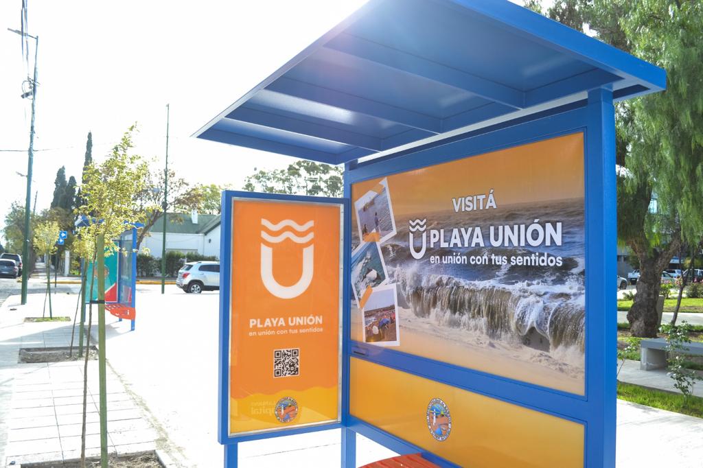 Plaza Guillermo Rawson: A partir de la inauguración de la remodelación, las paradas de colectivos cambiaron su ubicación