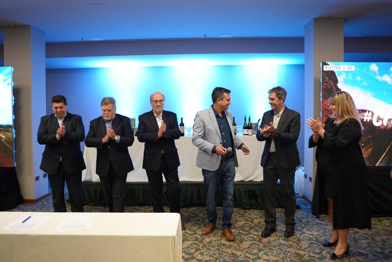 NeoWorkshop Federal: Chubut y Córdoba firmaron convenios para afianzar la relación comercial y potenciar el trabajo y cooperación mutua