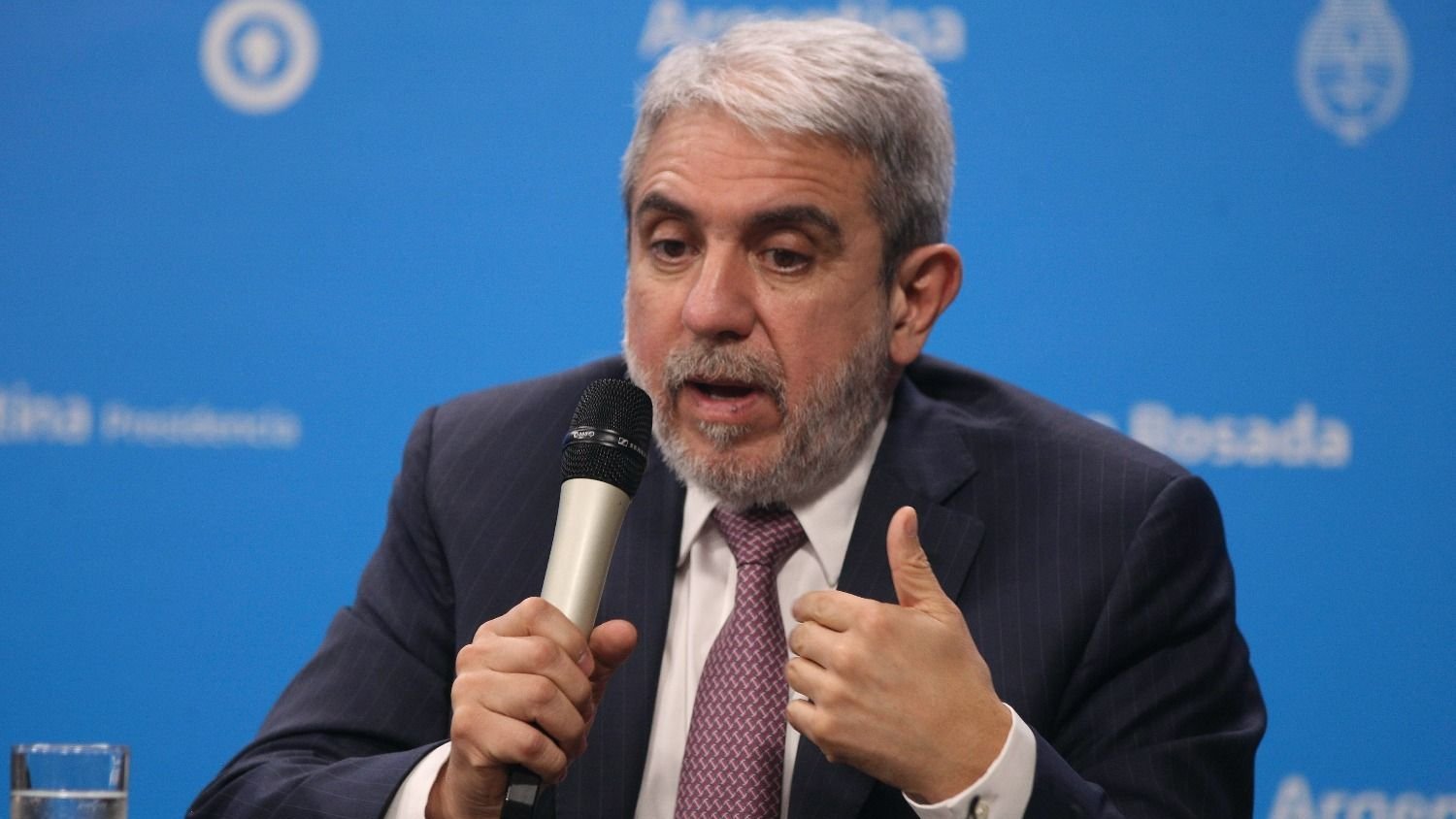 Aníbal Fernández viajó a Estados Unidos para reunirse con autoridades del FBI