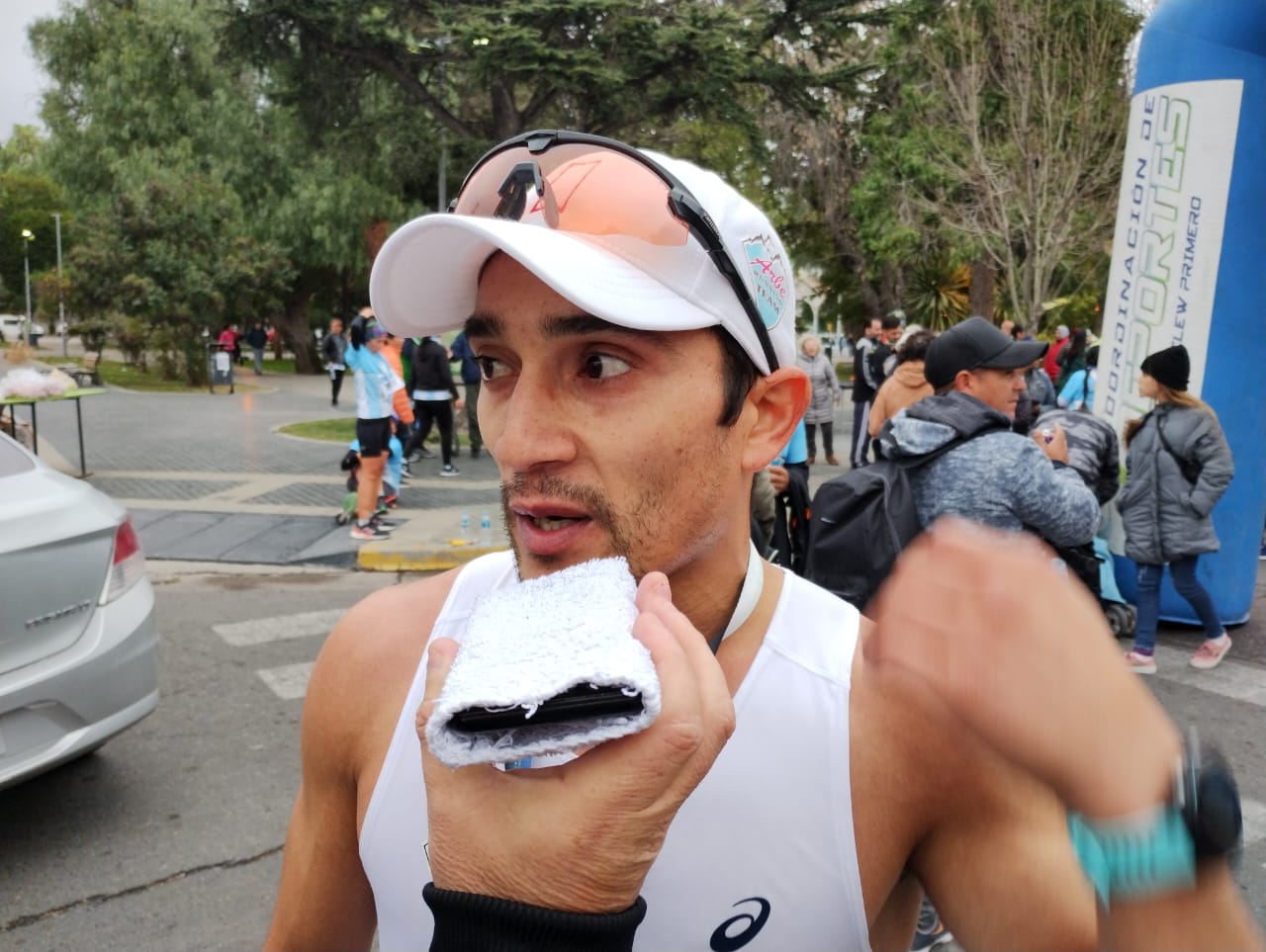Joaquín Arbe y Roxana Vallejos ganaron la media maratón “Día de la Patria”