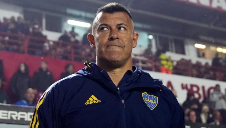 Almirón sostuvo que “más que un equipo fijo, lo que tenemos es una idea fija”