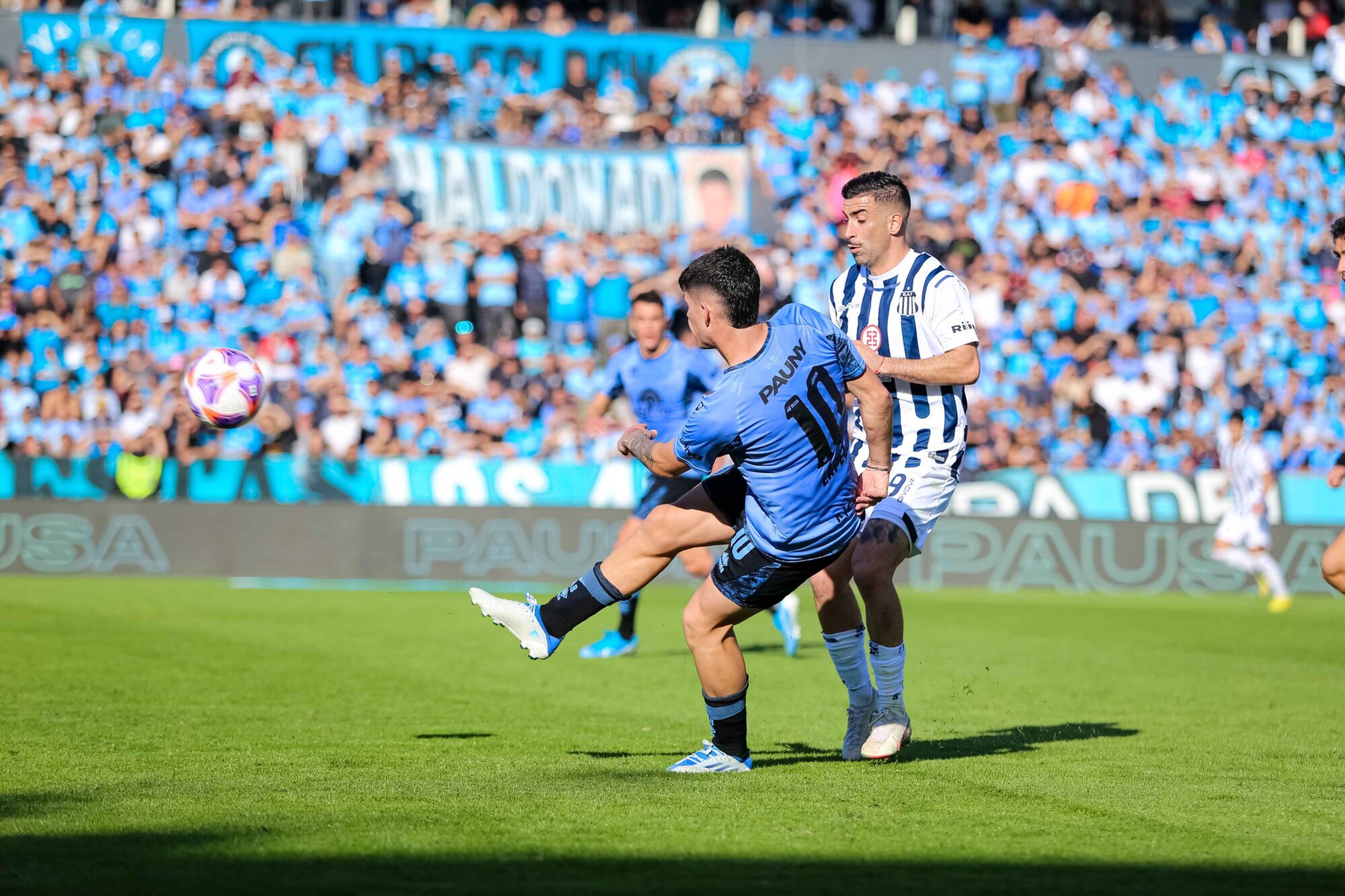 Belgrano y Talleres repartieron puntos en un vibrante clásico cordobés