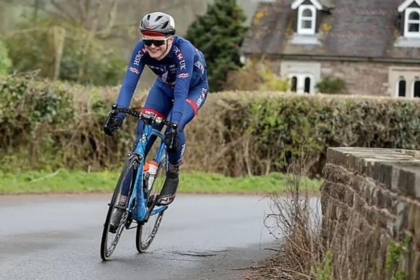 Escándalo en Reino Unido: El organismo que rige el ciclismo en ese país prohibió a mujeres transgénero participar en categoría femenina