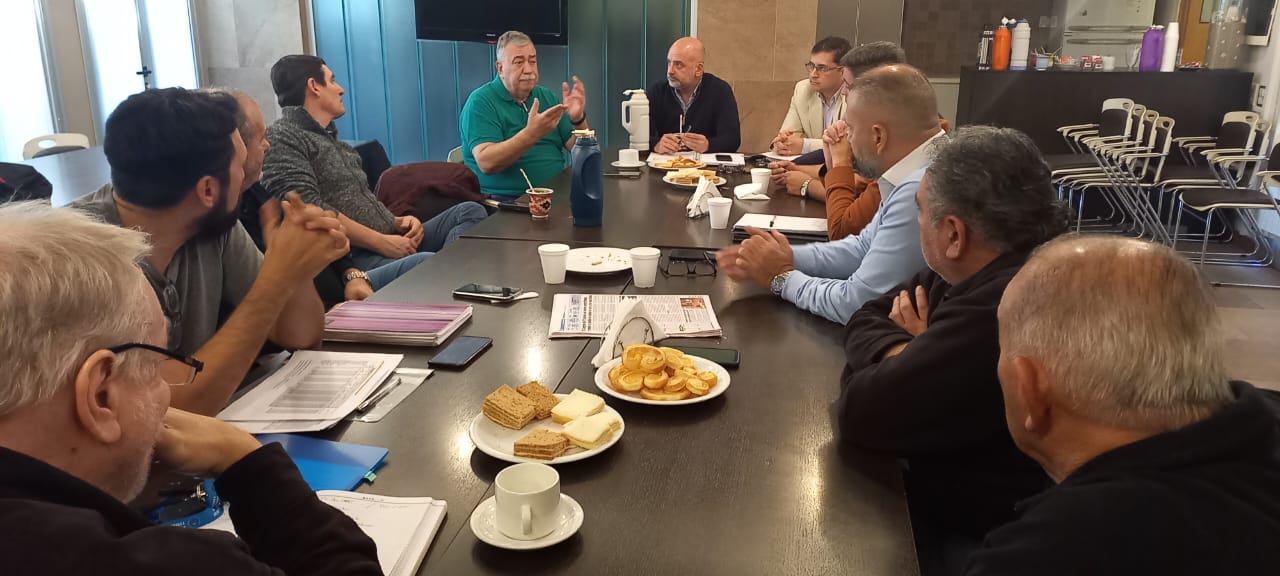 La Federación de Cooperativas y Luz y Fuerza piden una reunión a Arcioni por la compleja situación económica y financiera de las prestatarias de servicios públicos