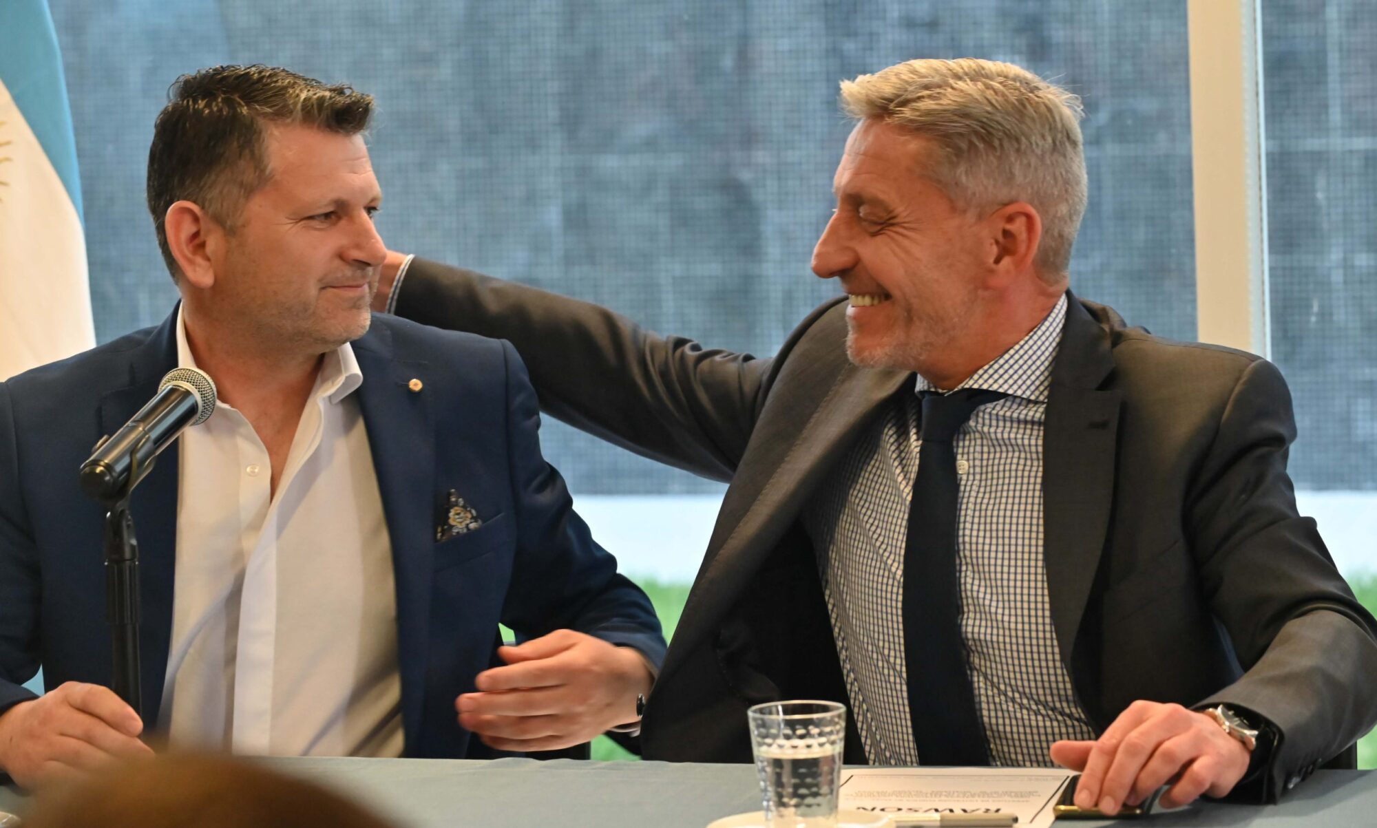 Limarieri puso en duda su candidatura en Gualjaina y Arcioni podría perder la intendencia que hoy maneja un hombre de su riñón político