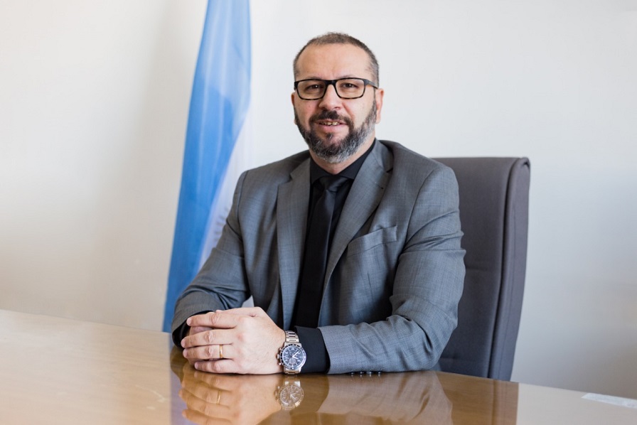 Petrakosky dejó la presidencia de la Cooperativa de Trelew y asumirá Jorge Lincheo en su lugar