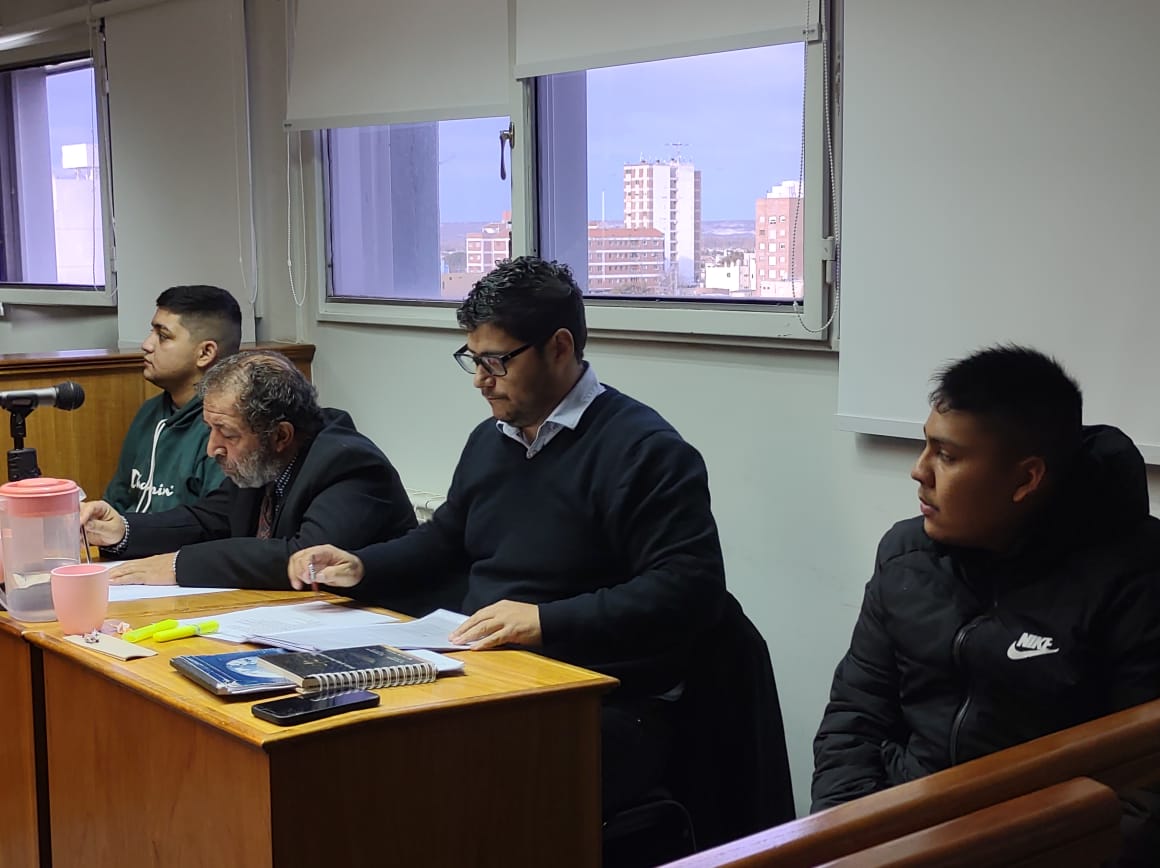 Trelew: Comenzó juicio por robo agravado en el que habían pactado comprar una consola de juegos y terminaron a los tiros