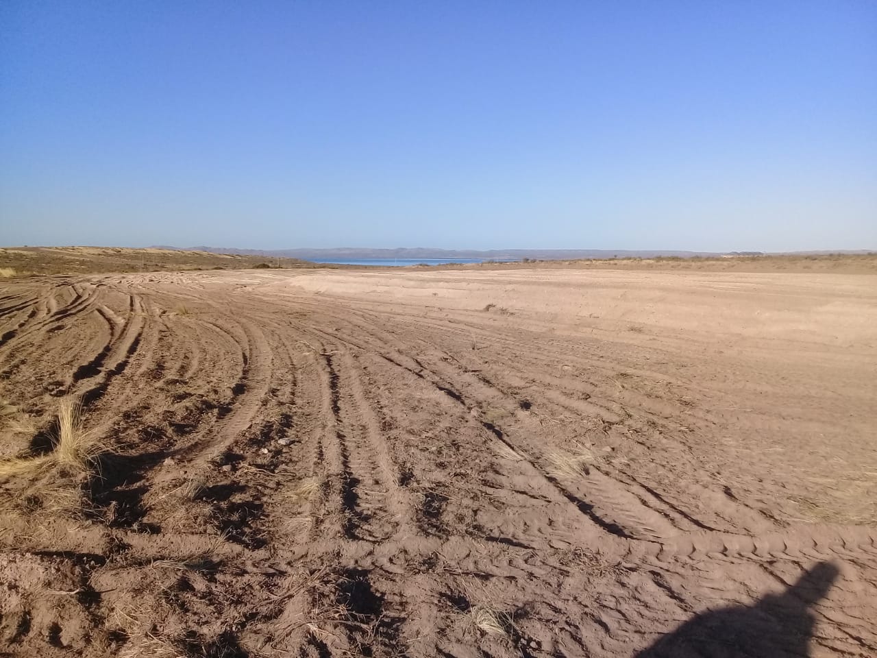 Camarones comenzó con los trabajos de nivelación del terreno en el que se construirá la planta de tratamiento de Residuos Sólidos Urbanos