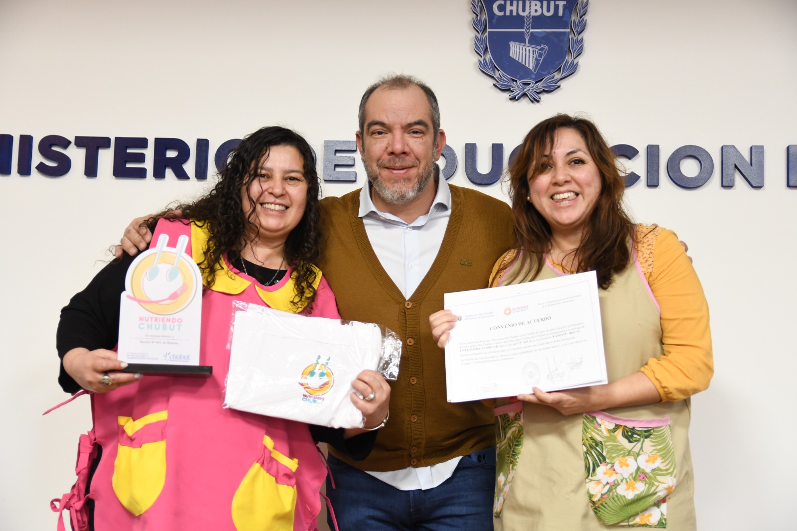 Chubut: El Gobierno reconoció a escuelas de destacada labor en sus comedores escolares