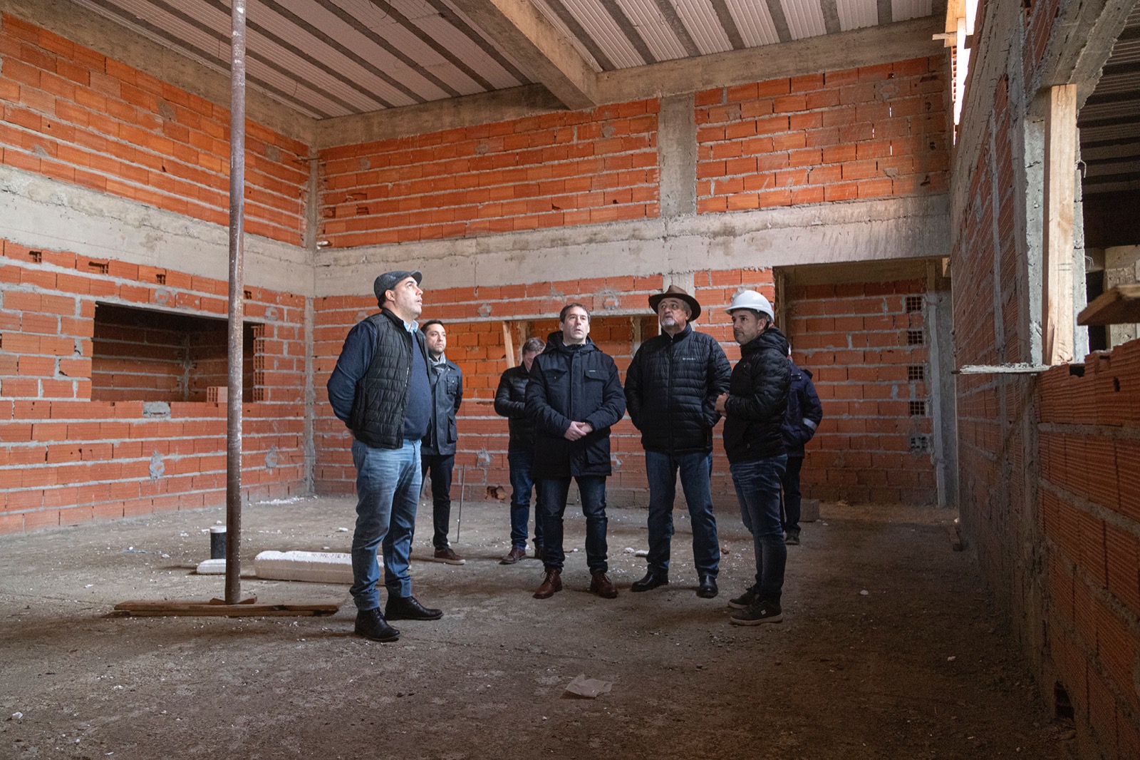 Luque y Macharashvili recorrieron el avance de obra de una fábrica de embutidos