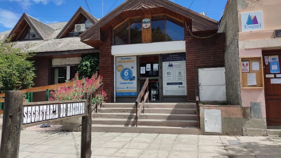 Esquel mantiene los beneficios para el pago de impuestos: Hay hasta 12 cuotas sin interés con la tarjeta 365 de Banco del Chubut