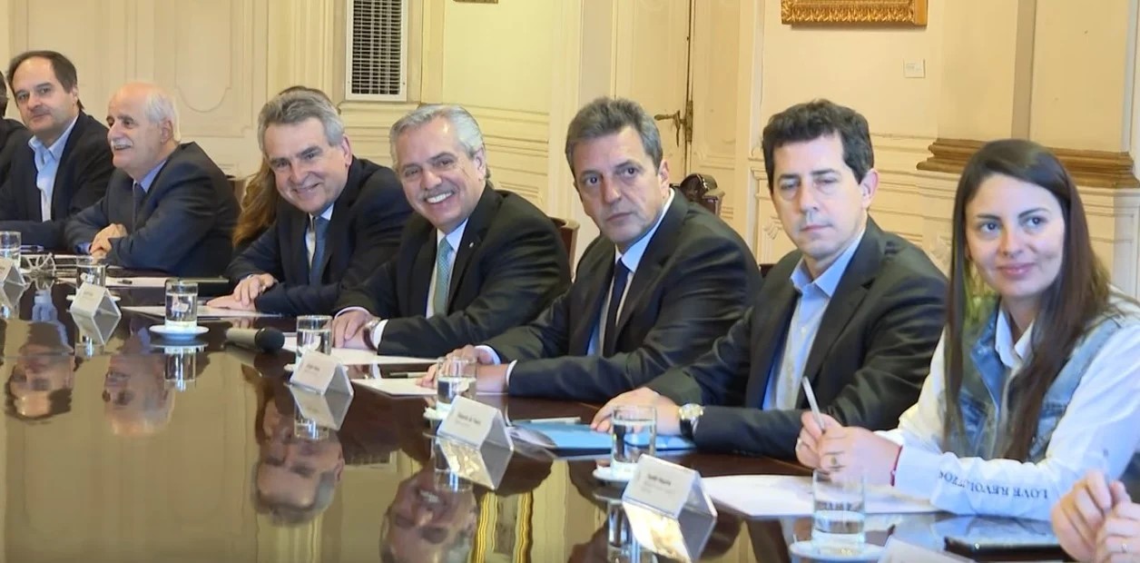 Massa analiza medidas de alivio para los que pagan impuesto a las Ganancias