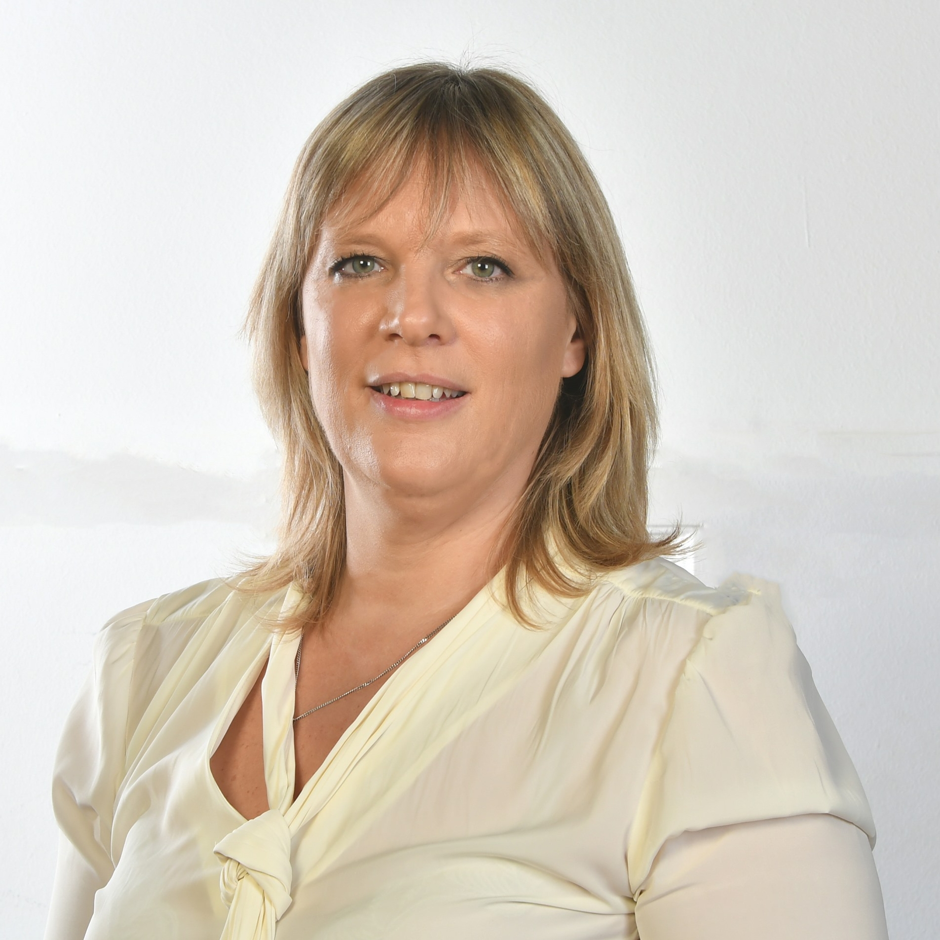 Vanesa Abril: “Siempre tenemos que pensar que atrás nuestro hay personas que necesitan herramientas y soluciones y desde la Legislatura podemos dar respuestas”