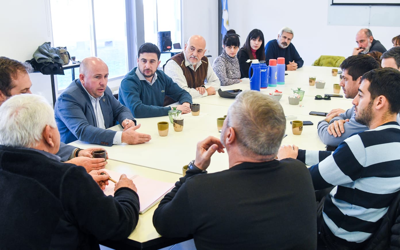 Sastre visitó la CIMA, donde mantuvo una reunión productiva para el fortalecimiento industrial de Puerto Madryn
