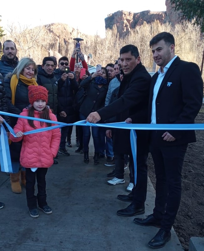 Con inauguraciones y entrega de aportes, Provincia acompañó el 72° aniversario del Dique Florentino Ameghino