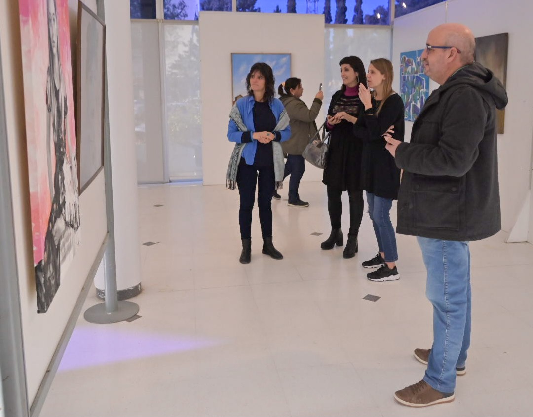 La Muestra Colectiva Madryn Itinerante quedó inaugurada en el Centro Cultural Provincial