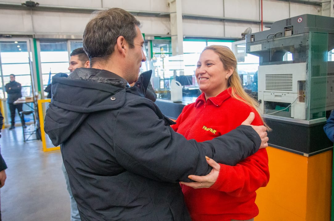 Luque visitó a comerciantes de Trelew y les comentó su plan para mejorar el consumo, generar puestos de trabajo y mejorar la seguridad