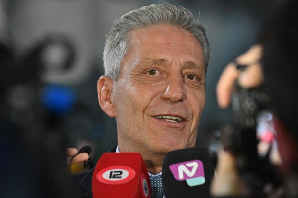 Arcioni felicitó a Torres por el triunfo y pidió “seguir trabajando por el camino del crecimiento de Chubut”