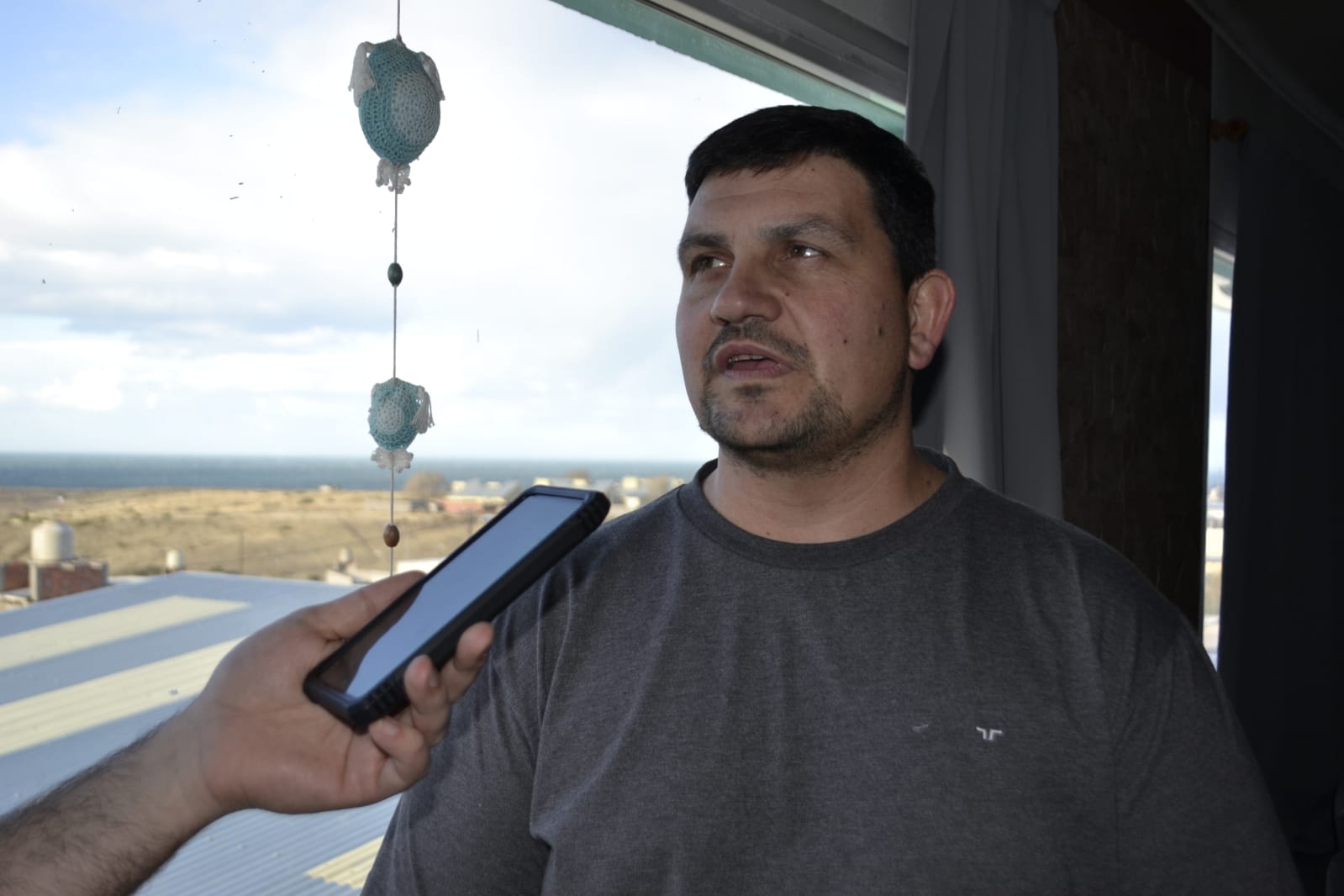 “Quiero aportar a seguir transformando Camarones”, dijo un candidato a concejal