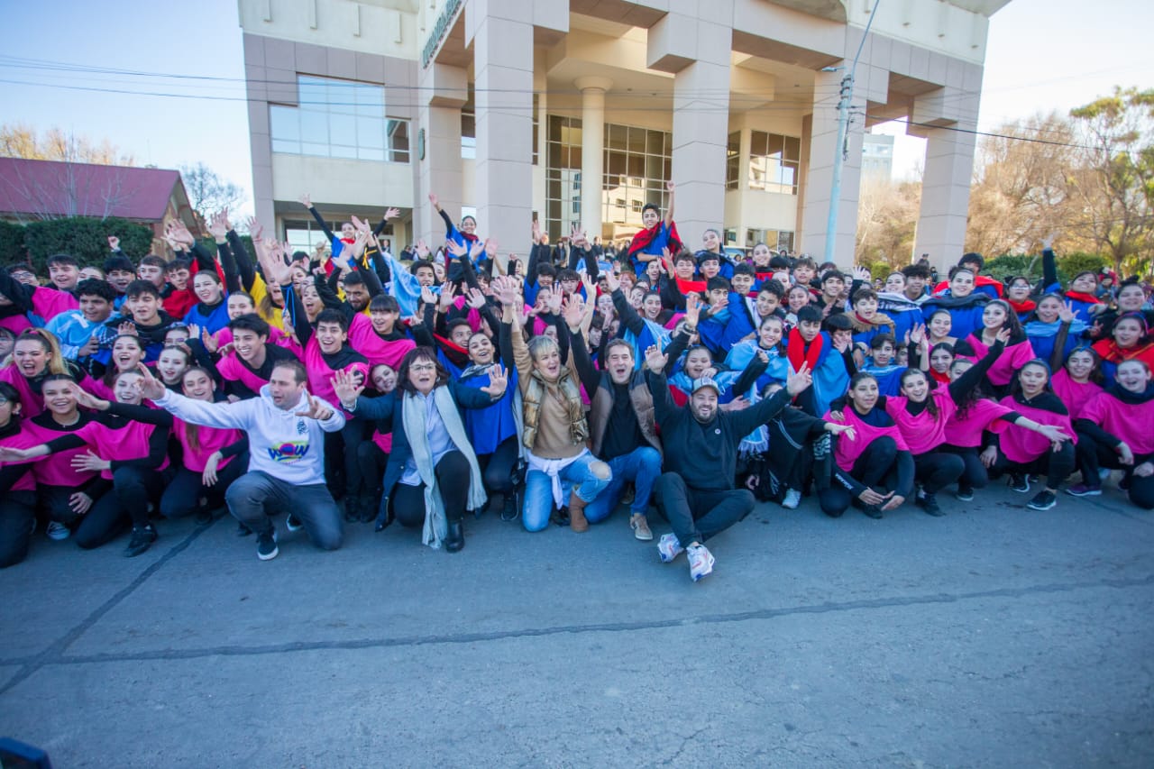 Luque destacó que “Chubut tiene un potencial joven maravilloso y vamos a crear una agenda con las nuevas carreras del futuro”