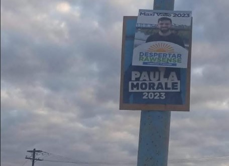 Campaña sucia en Rawson: Militantes de Maximiliano Valle rompieron y taparon carteles de Paula Morale